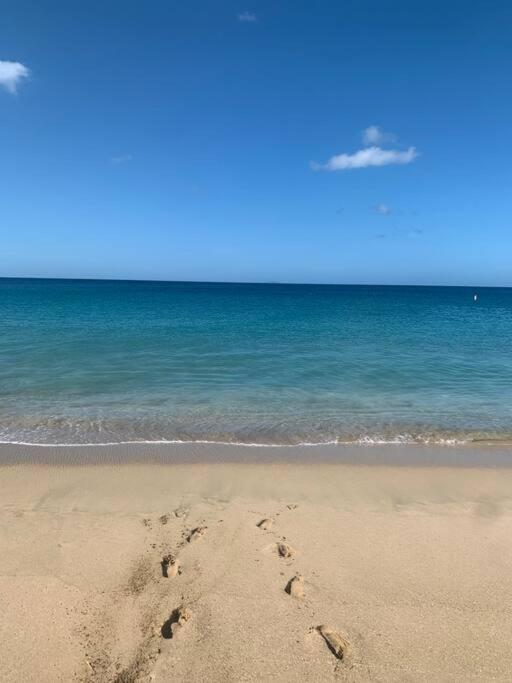 Aguadilla Sunset Apt Ac Wifi 8 Minute Walk Crashboat Beach Extérieur photo